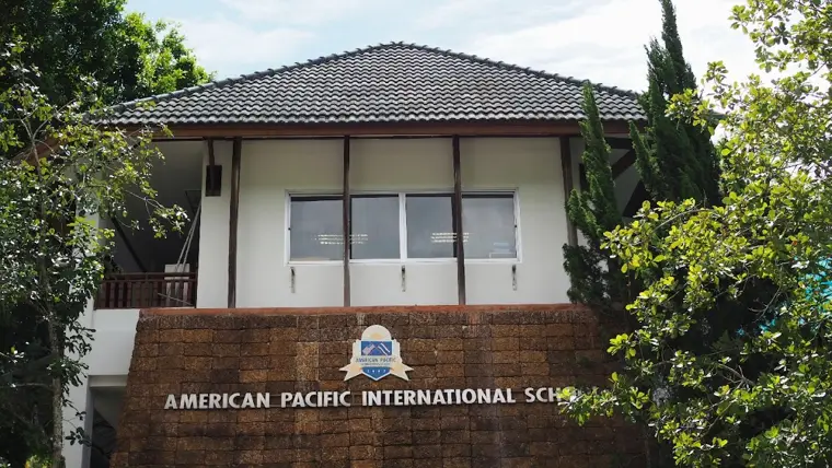 American Pacific International School (APIS) — ภาพจาก Google Maps