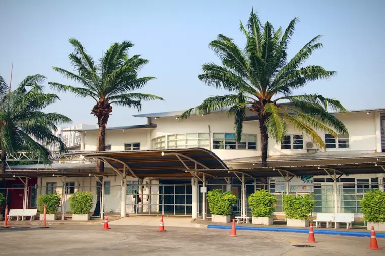 Lycée Français International de Bangkok (LFIB) — photo via Google Maps