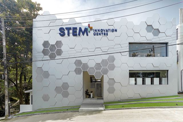 PanyaDee / PBISS — Panyadee British International School of Samui — campus photo via Google Maps